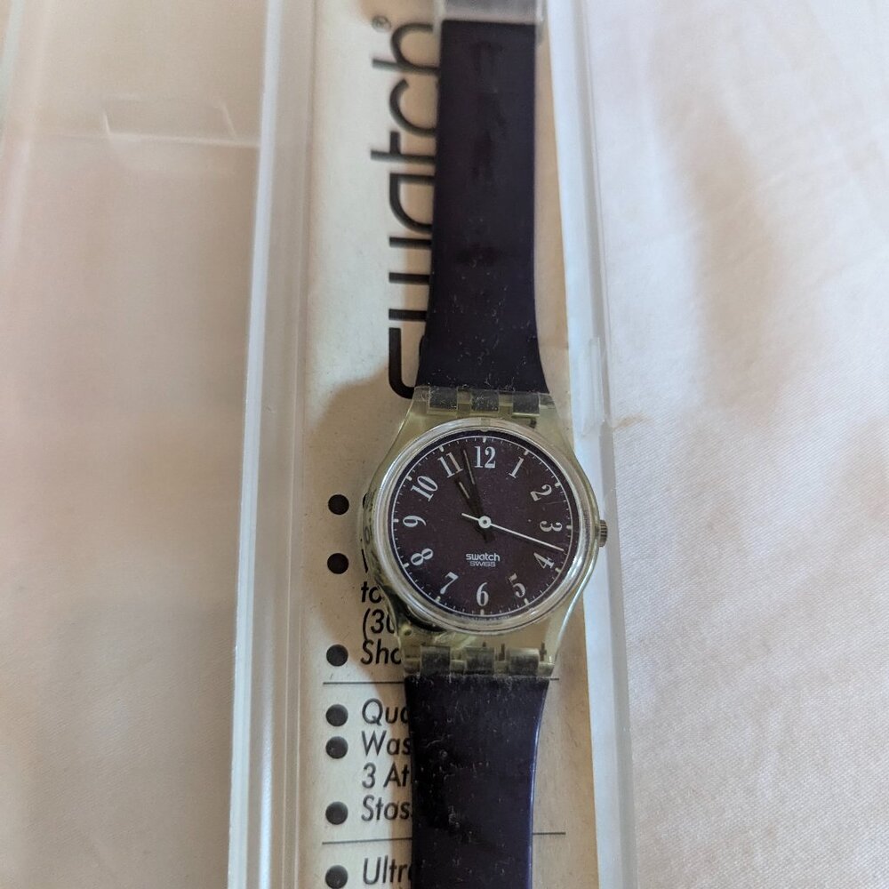 SWATCH WATCH AG 1991 Vintage Ladies Barbarella LK137 PURPLE FACE CLEAR DIAL